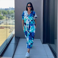 Gayathri - Schickes Maxi Kleid Mit Blumenmuster Und V-Ausschnitt - Blau