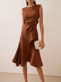 Beatrice | Drapiertes Asymmetrisches Midikleid - Kaffee