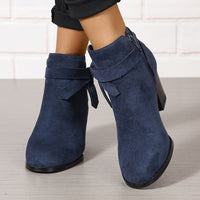 Heloise | Damen Stiefeletten mit Blockabsatz und Rückenschleifendetail - Blau