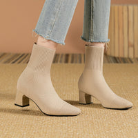 Kindra | Damen Strick-Stiefelette mit Blockabsatz und eckiger Zehenform - Beige