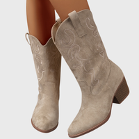 Brecka | Damen Westernstiefel mit weiter Wadenpassform und Stickerei - Beige