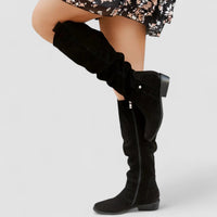 Ailsa | Damen kniehohe Schlupfstiefel mit Ziehlasche - Schwarz