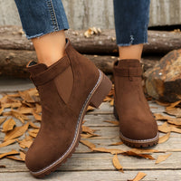 Brynn | Damen Stiefelette mit Blockabsatz und Schnallenriemen - Dunkelbraun