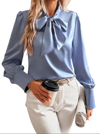 Damen Bluse mit Schleifenkragen und langen Ärmeln - Himmelblau
