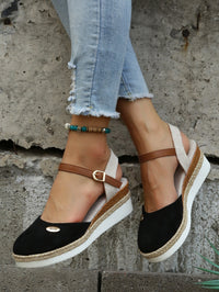 Damen-Espadrilles mit Keilabsatz und Knöchelriemen - Schwarz