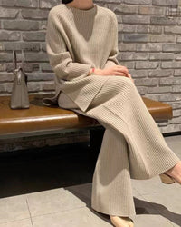 Damen Geripptes Strick Set mit Stehkragen Pullover und Hose mit Weitem Bein - Beige