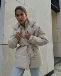 Damen Gesteppte Pufferjacke mit Gürtel breitem Kragen und gerippten Bündchen - Aprikose