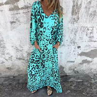 Damen Langarm Maxikleid mit V-Dekolleté und gemusterter Oberfläche - Türkis mit Leopardenmuster