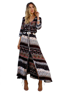 Damen-Maxikleid mit V-Ausschnitt, Knopfleiste und Muster - Schwarz