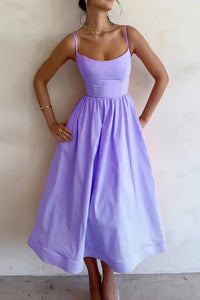 Damen Midikleid mit geradem Ausschnitt und Spaghettiträgern mit Taillenaht und weitem Rock - Lila