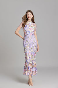 Damen Midikleid mit Kurzen Ärmeln Rundhals Blumenapplikationen und Transparentem Überzug - Lila