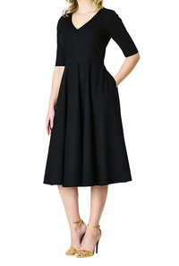 Damen-Midikleid mit V-Ausschnitt und Faltenrock - Schwarz