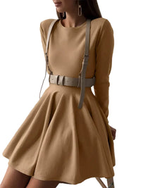 Damen Minikleid mit langen Ärmeln, Rundhalsausschnitt und ausgestelltem Rock - Braun