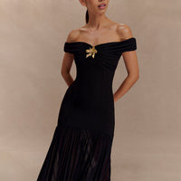 Damen Off-Shoulder Maxikleid mit Zierapplikation und plissiertem Rockteil - Schwarz