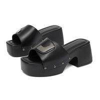 Damen-Plateau-Mules mit Blockabsatz und Metallic-Detail - Schwarz