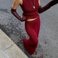 Damen Strick Set mit Ärmellosem Top Rollkragen und Maxirock - Weinrot