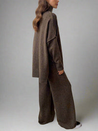 Damen Strick-Set mit Rollkragenpullover und weiter Hose - Braun