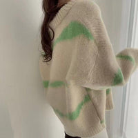 Damen-strickjacke mit v-ausschnitt knopfverschluss und streifen - Grün