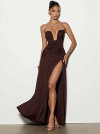 Damen Trägerloses Maxi-Kleid mit tiefem V-Ausschnitt und gerafftem Oberteil mit Schlitz - Braun