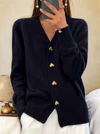 Leonie | Damen V-Ausschnitt Strick-Cardigan mit Herzknöpfen Relaxed Fit - Schwarz