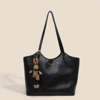 Mia | Damen Veganleder Tote Bag Schultertasche mit Plüsch-Anhänger - Schwarz