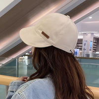 Damenhut mit verstellbarem Verschluss und gebogener Krempe - Beige