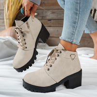 Darcy | Damen Schnür-Stiefelette mit Blockabsatz und goldener Herzschnalle - Beige