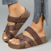 Julia | Damen Geflochtene Cross Strap Keilsandalen - Braun