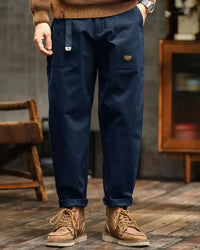 Herren-Cargohose mit aufgesetzten Taschen und Gürteldetail - Blau