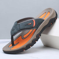 Herren-Zehentrenner-Sandalen mit breiten Riemen und profilierter Sohle - Grau