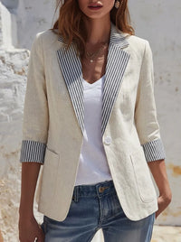 Gestreifter Damen-Blazer mit langen Ärmeln, Taschen und Knöpfen - Blau