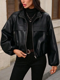 Damen cropped Kunstlederjacke mit Reißverschlusstaschen und tailliertem Schnitt - Schwarz