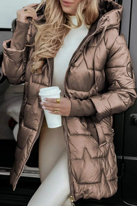 Lina | Lange, warme Steppjacke mit großzügiger Kapuze - Kaffee-Braun
