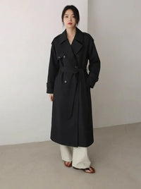 Damen Oversize-Trenchcoat in Maxilänge mit Taillengürtel und Epauletten - Schwarzgrau