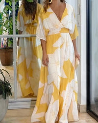 Angela - Übergroßes Maxikleid mit floralem Druck und V-Ausschnitt - Gelb