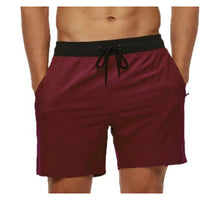 Kurze Herren-Badeshorts mit Kontrastbund - Wine