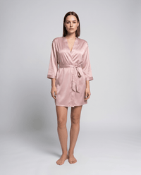 Kurzer Damen-Bademantel mit Bindegürtel - Rosa