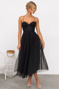 Mirela | Tüllkleid mit Korsettschnürung Midikleid - Schwarz