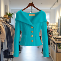 Nele | Feminine Wandelbare Strickjacke - Dunkelblau
