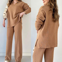 Rosalie - Lässiges Zweiteiler-Set mit V-Ausschnitt und Schlitz - Camel