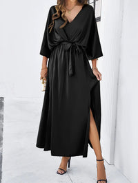 Maja | Damen Elegantes Satin Wickelkleid mit Seitenschlitz - Schwarz