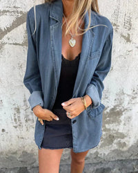 Lea | Eleganter Damenblazer aus klassischem Denim - Dunkelblau